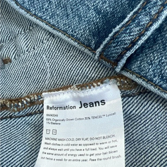 Reformation Women’s Jeans – Size 23 – Wash Palermo - Picture 5 of 7